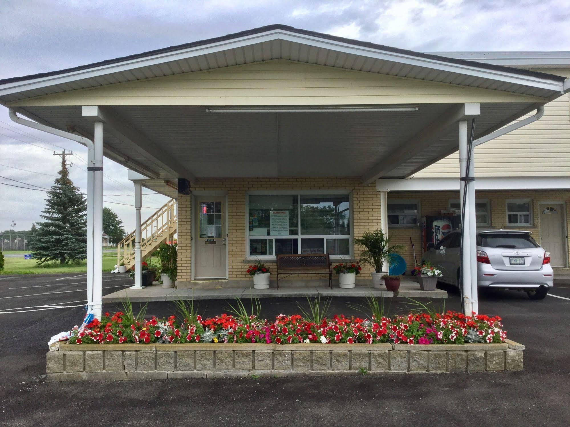 Milan Garden Inn Thorold Εξωτερικό φωτογραφία