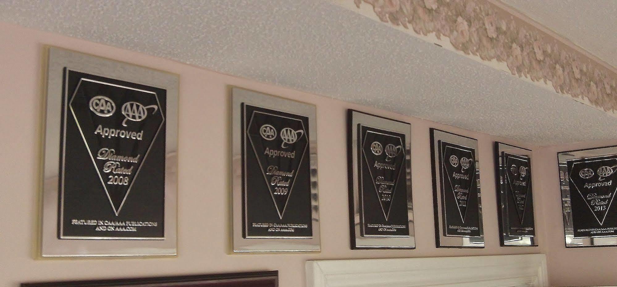 Milan Garden Inn Thorold Εξωτερικό φωτογραφία